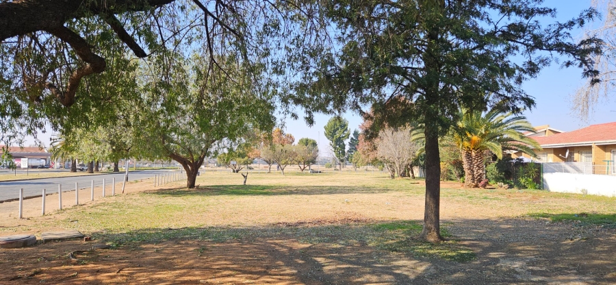 2 Bedroom Property for Sale in Pellissier Free State